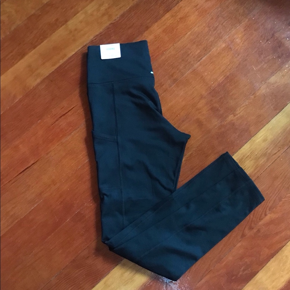 SOLD aerie Chill Play Move High Rise Black Legging